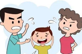 1,性格有缺陷孩子大多都是非常敏感的,尤其是在父母喋喋不休地争吵时